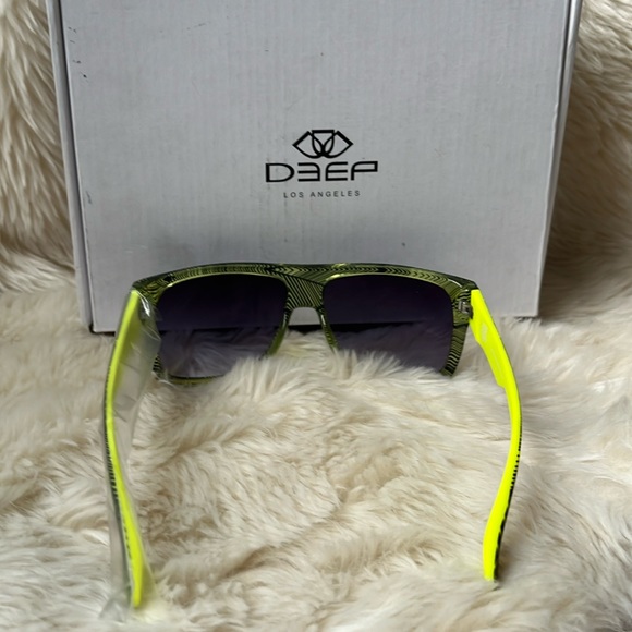 DEEP LA DPLS Sunglasses Sunnies w/ Origami Case + Free Tote! - Picture 3 of 16